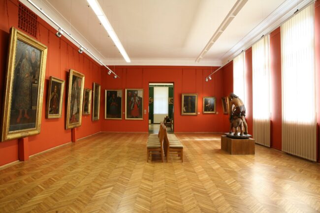 Best art galleries Kiev museums supplies classes your area
